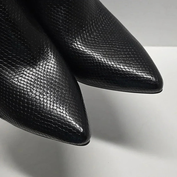 {Time and Tru} Womens Black Memory Foam Pointy Toe Ankle Booties - Size 9 - Picture 7 of 11